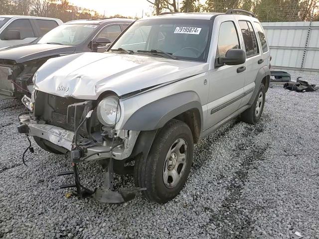 2006 Jeep Liberty (North America) - Image 12