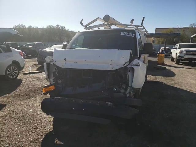 2010 Chevrolet Express - Image 12