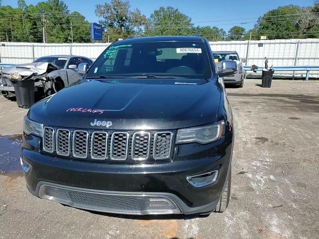 2017 Jeep Grand Cherokee - Image 11