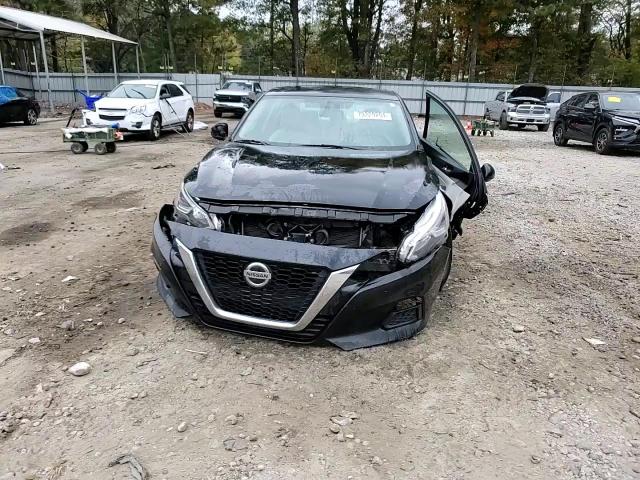 2020 Nissan Altima - Image 13