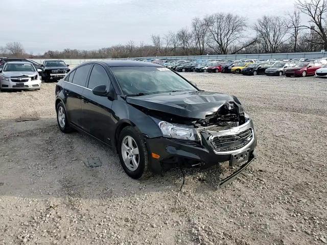 2016 Chevrolet Cruze - Image 13