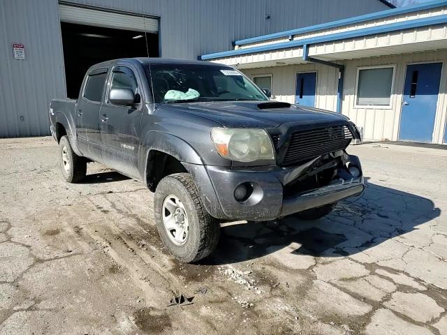 2011 Toyota Tacoma - Image 10