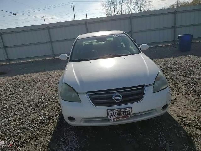 2004 Nissan Altima - Image 11