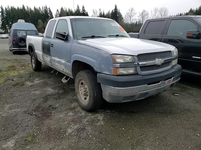 2004 Chevrolet Silverado C2500 Heavy Duty VIN: 1GCHC29U54E226491 Lot: 81602044