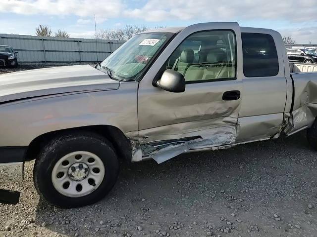 2006 Chevrolet Silverado - Image 10