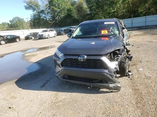 2024 Toyota RAV 4 - Image 12
