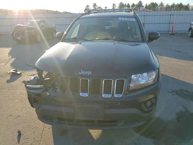 2016 Jeep Compass - Image 12