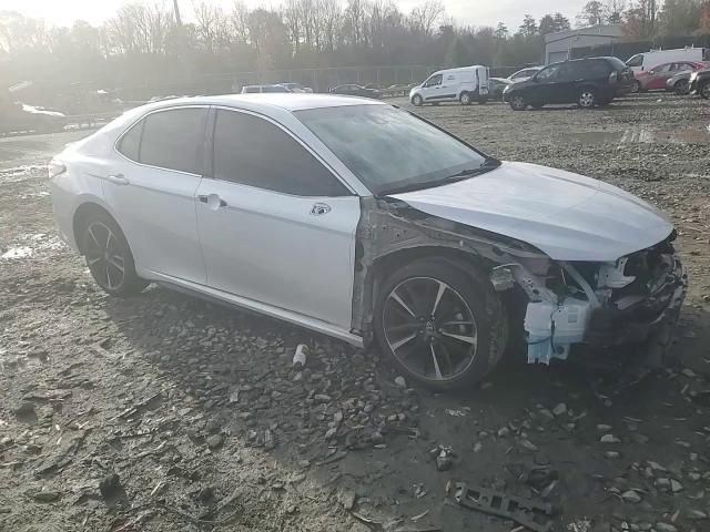 2018 Toyota Camry - Image 10