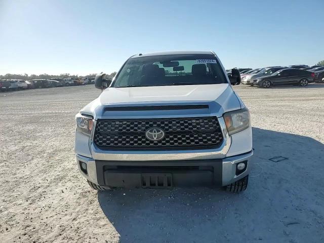 2018 Toyota Tundra - Image 11