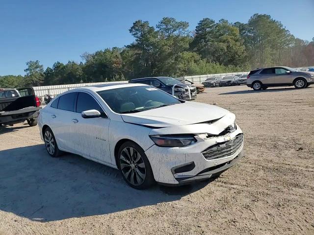 2016 Chevrolet Malibu - Image 11