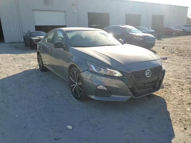 2021 Nissan Altima - Image 11
