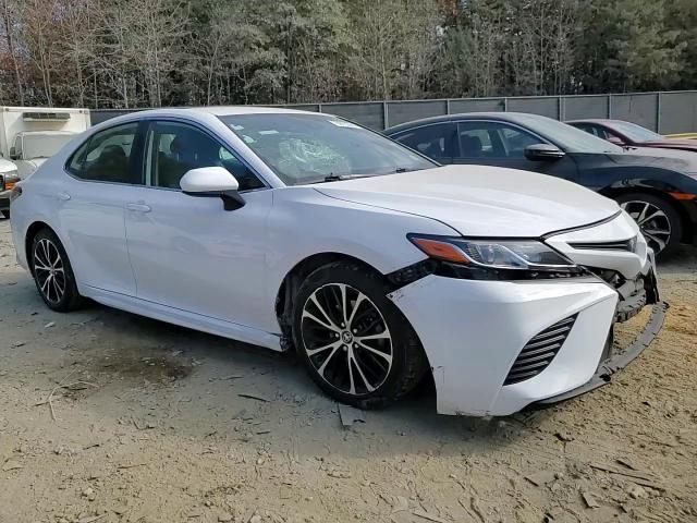 2019 Toyota Camry L VIN: 4T1B11HKXKU725257 Lot: 79619324