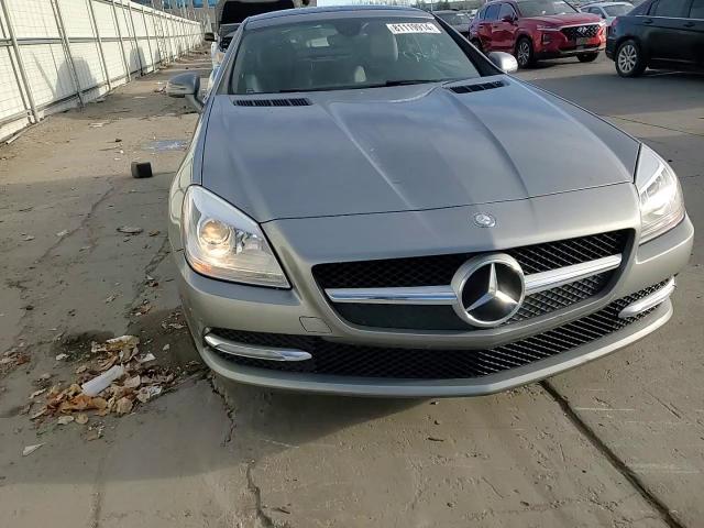 2012 Mercedes-Benz Slk 350 VIN: WDDPK5HA7CF008137 Lot: 81119914