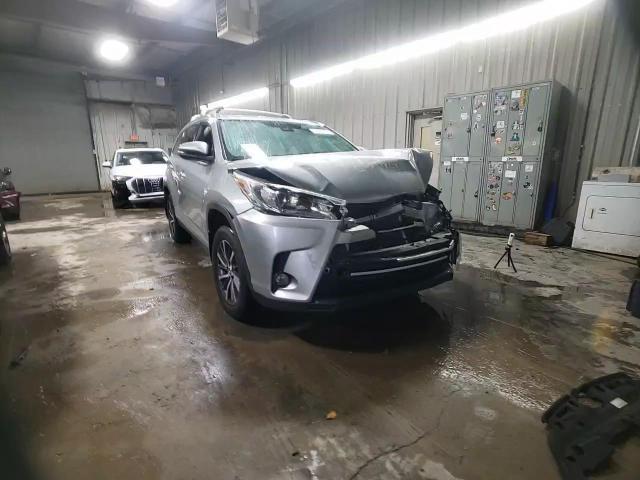 2019 Toyota Highlander Se VIN: 5TDJZRFH9KS712163 Lot: 79137444