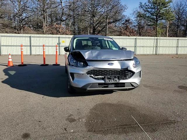 2022 Ford Escape - Image 10