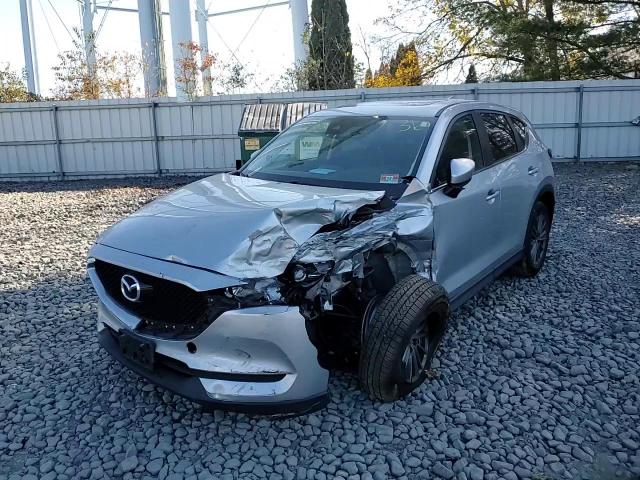 2017 Mazda CX-5 - Image 11