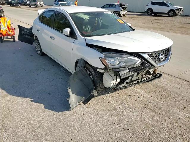 2016 Nissan Sentra - Image 10