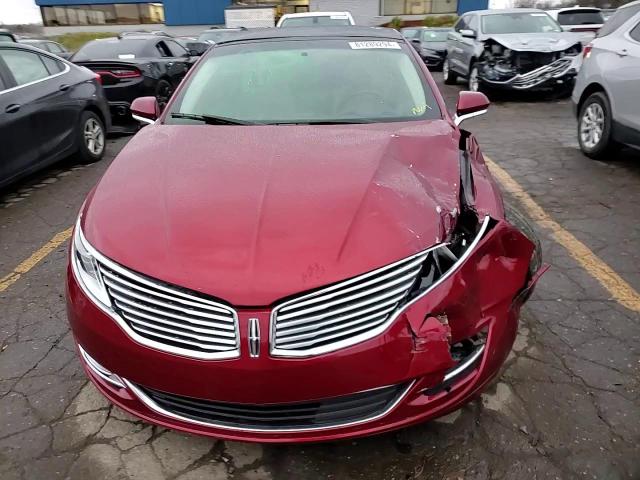 2016 Lincoln MKZ - Image 13