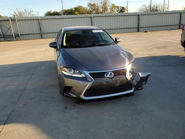 2015 Lexus CT - Image 11