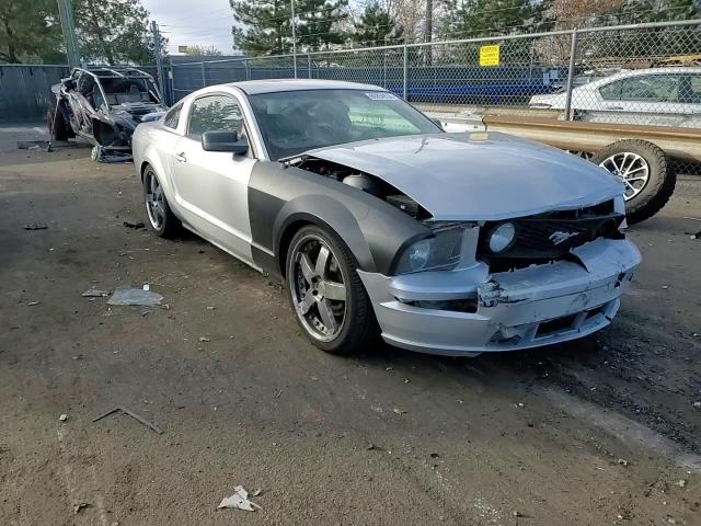 2005 Ford Mustang Gt VIN: 1ZVHT82H255203376 Lot: 80854554