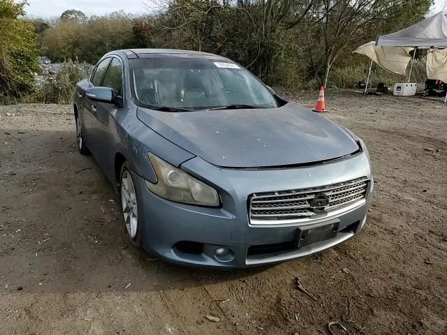 2010 Nissan Maxima - Image 10