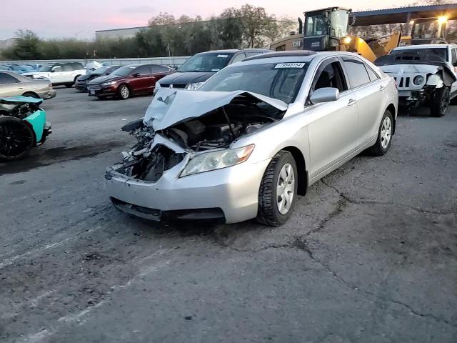 2009 Toyota Camry - Image 10