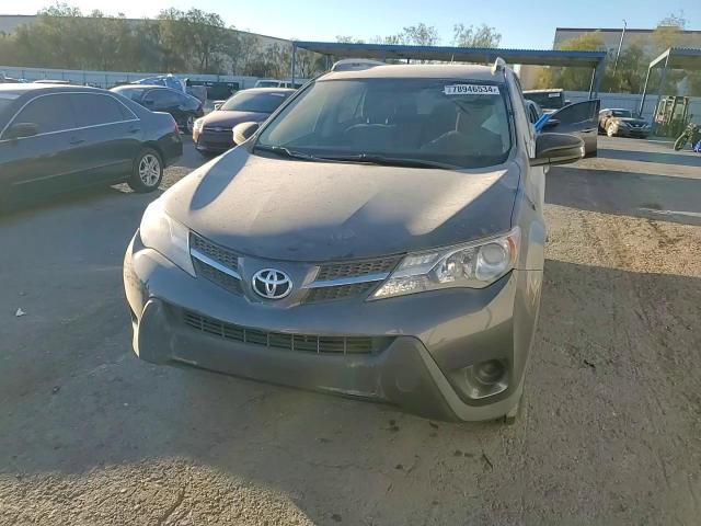 2015 Toyota RAV 4 - Image 10