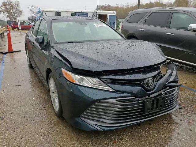 2019 Toyota Camry - Image 13