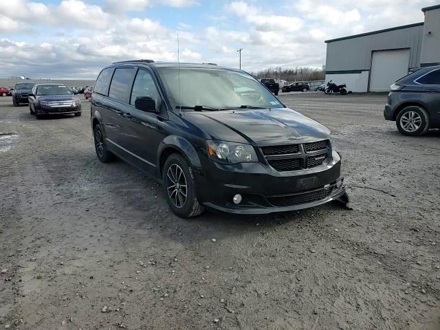2018 Dodge Caravan - Image 11