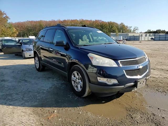 2011 Chevrolet Traverse - Image 12