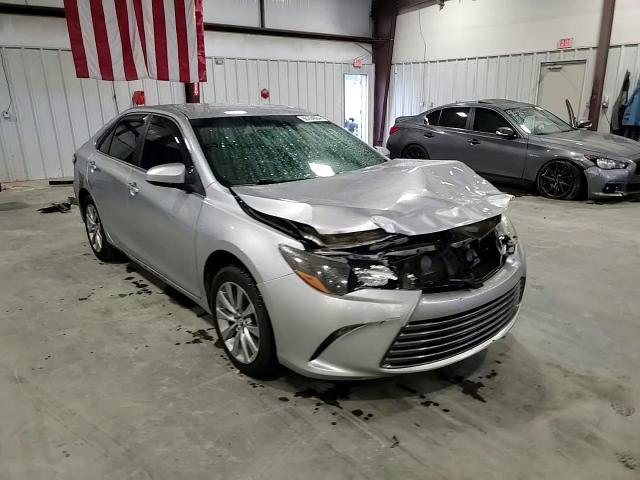 2017 Toyota Camry Le VIN: 4T1BF1FKXHU736305 Lot: 80294064