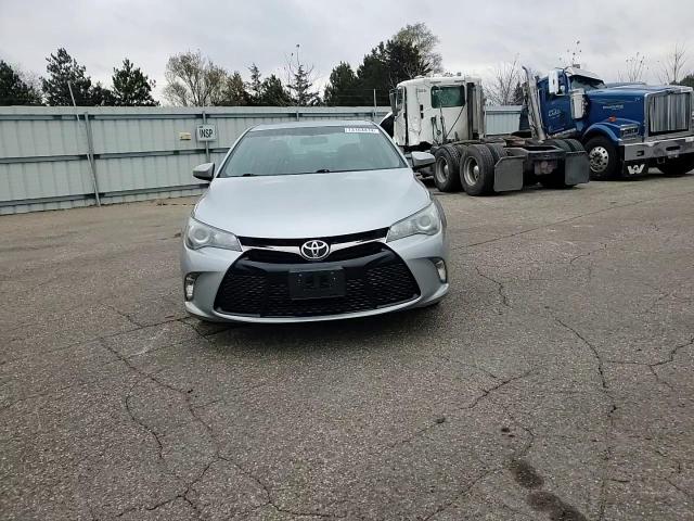 2016 Toyota Camry - Image 11