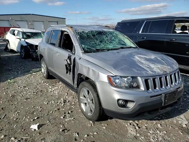 2016 Jeep Compass - Image 11