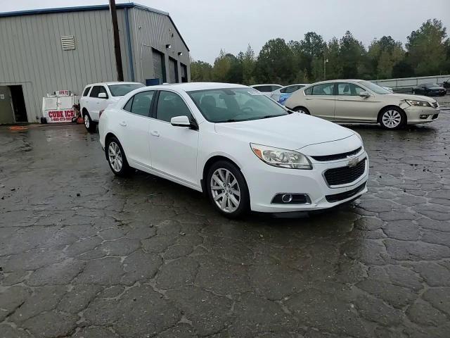 2015 Chevrolet Malibu - Image 13