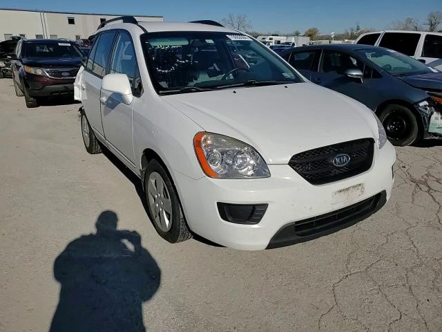 2009 Kia Rondo - Image 12