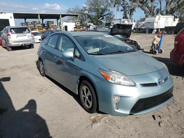 2014 Toyota Prius - Image 10