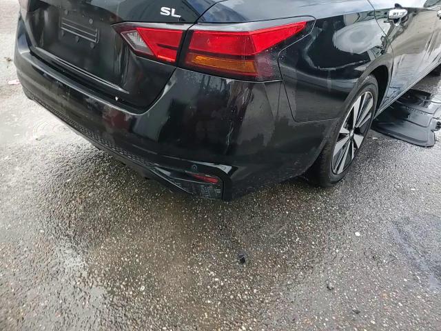 2019 Nissan Altima - Image 13