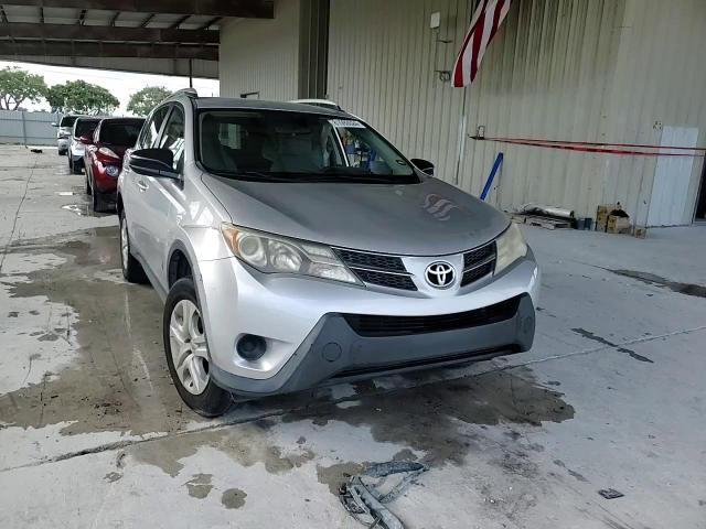 2015 Toyota RAV 4 - Image 14