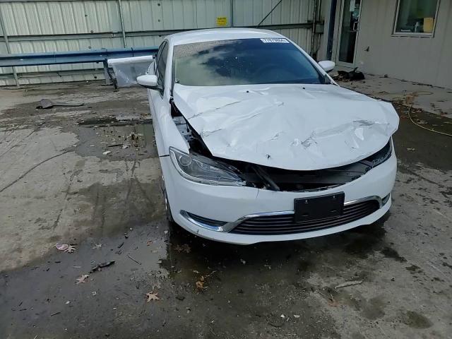 2016 Chrysler 200 - Image 13