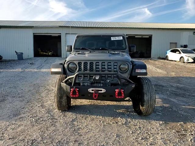 2021 Jeep Gladiator - Image 14