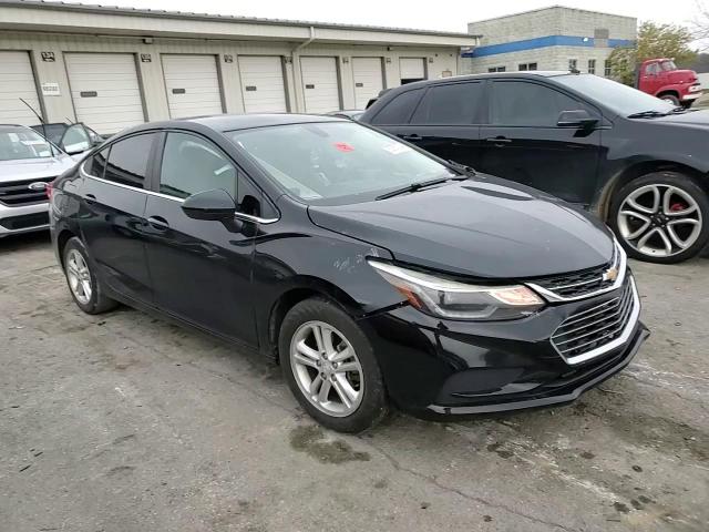 2017 Chevrolet Cruze - Image 10