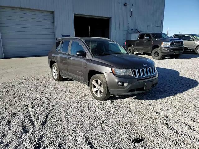 2015 Jeep Compass - Image 11