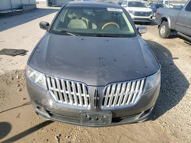 2010 Lincoln MKZ - Image 11