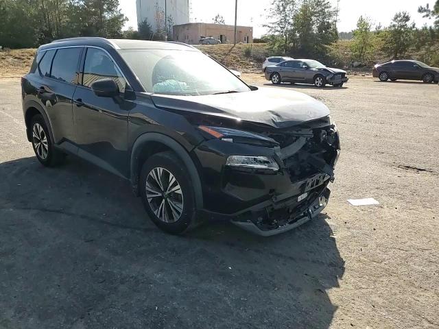 2021 Nissan Rogue - Image 10