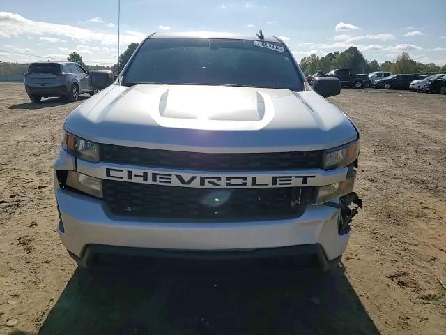2020 Chevrolet Silverado - Image 11