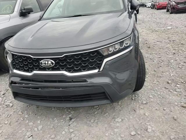 2021 Kia Sorento - Image 10