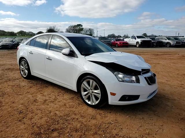 2014 Chevrolet Cruze - Image 13