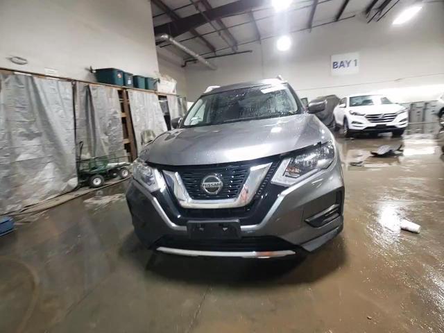 2019 Nissan Rogue S VIN: JN8AT2MV7KW387132 Lot: 79857384