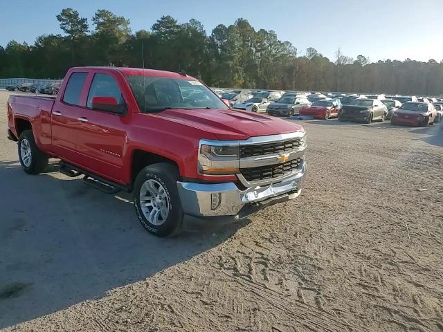 2017 Chevrolet Silverado K1500 Lt VIN: 1GCVKREC7HZ175814 Lot: 78868274