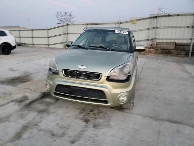 2013 Kia Soul + VIN: KNDJT2A68D7570707 Lot: 78202684